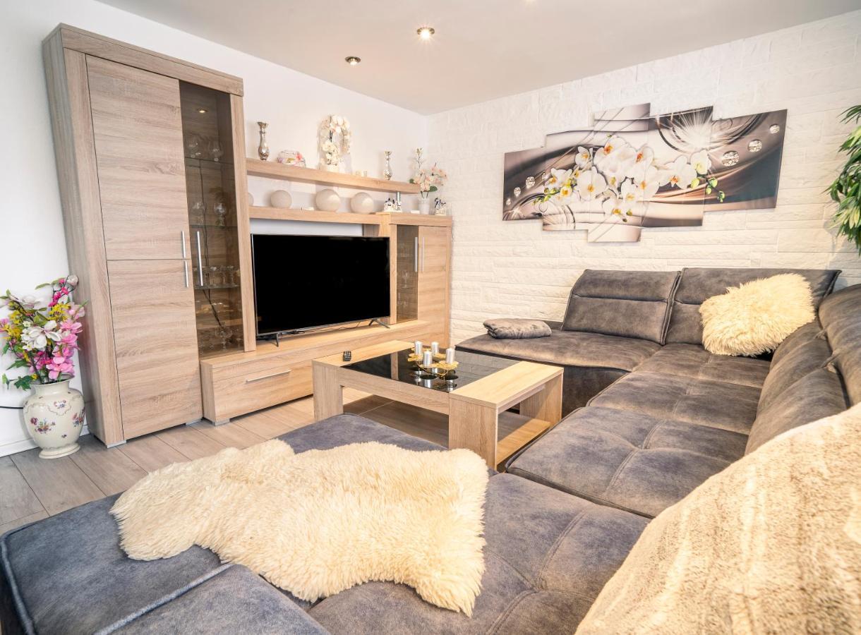 Truth Fuer 5 - King Size Betten, Kamin, Garten, Xxl Couch, Smart-Tv Dortmund Exterior foto